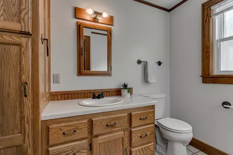 Bath - 1712 N Drew St, Appleton, WI 54911 photo 1 of 5