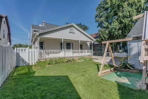 Exterior - 1712 N Drew St, Appleton, WI 54911 photo 7 of 11