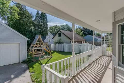 Exterior - 1712 N Drew St, Appleton, WI 54911 photo 3 of 11