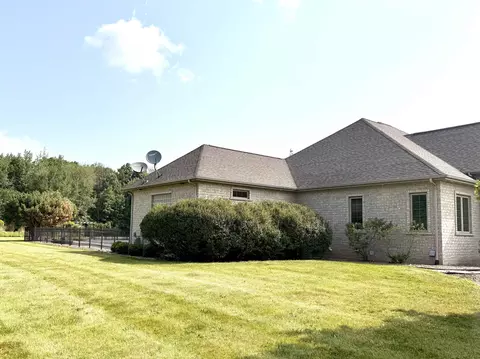 Exterior - 1071 Wrightstown Rd, De Pere, WI 54115 photo 11 of 11