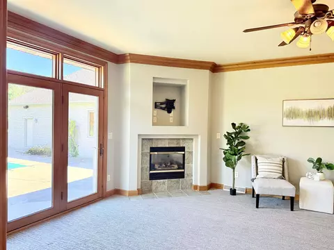 Living - 1071 Wrightstown Rd, De Pere, WI 54115 photo 4 of 5