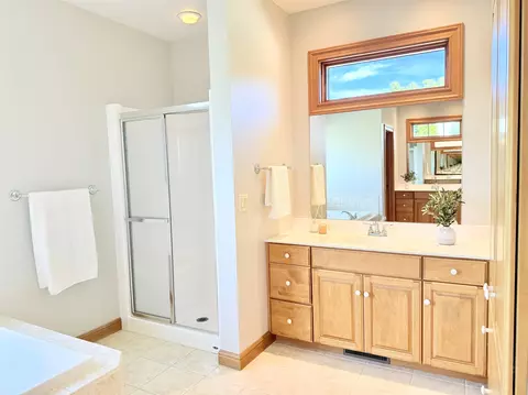 Bath - 1071 Wrightstown Rd, De Pere, WI 54115 photo 1 of 4