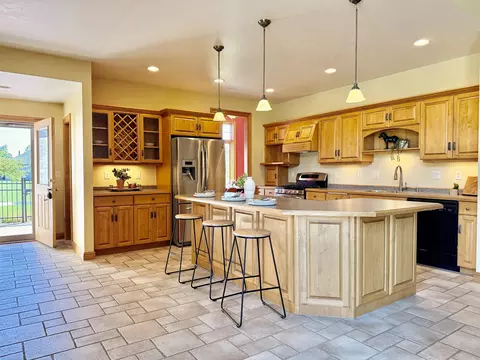 Kitchen - 1071 Wrightstown Rd, De Pere, WI 54115 photo 2 of 4