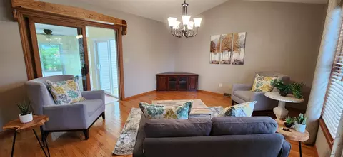 Living - w6108 Long Court, Appleton, WI 54914 photo 5 of 6