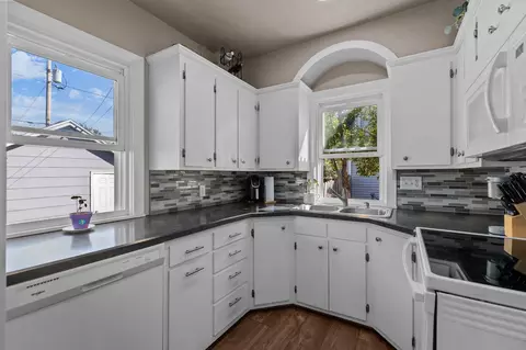 Kitchen - 203 S Walnut St, Kimberly, WI 54136 photo 3 of 6