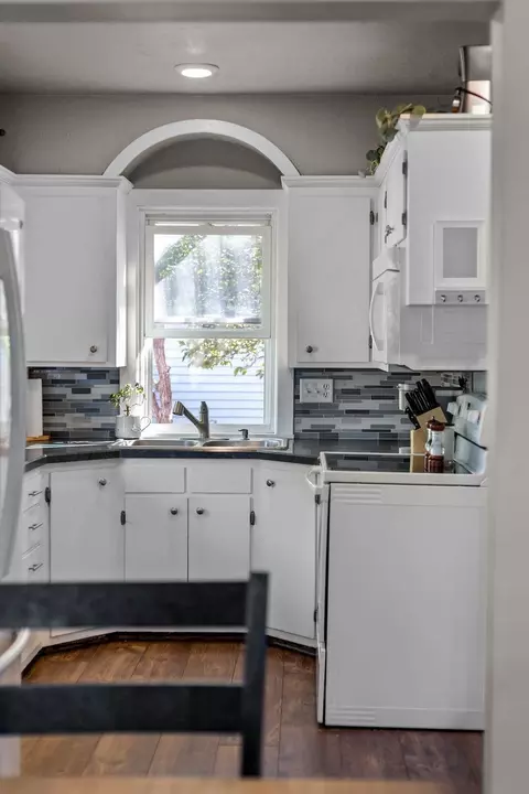 Kitchen - 203 S Walnut St, Kimberly, WI 54136 photo 1 of 6