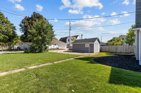 Exterior - 203 S Walnut St, Kimberly, WI 54136 photo 8 of 9
