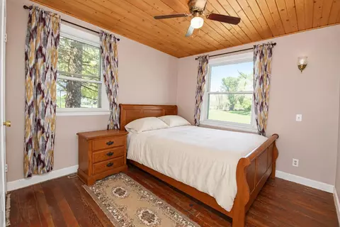 Bedroom - 217 S Lee St, Appleton, WI 54915 photo 1 of 2