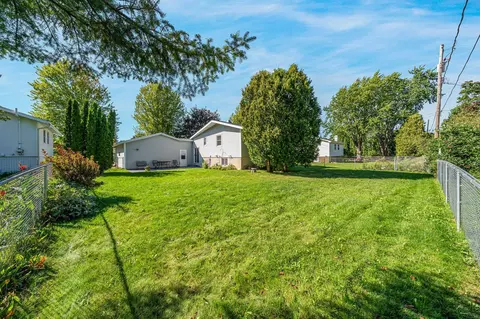 Exterior - 506 S Midpark Dr, Appleton, WI 54915 photo 5 of 6