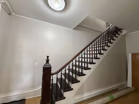 Entry Way - 511 5th Ave, Menominee, MI 49858 photo 1 of 1