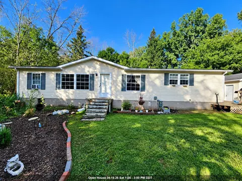813 Posey Ct, Green Bay, WI 54313