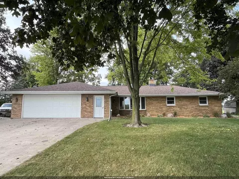 w2226 Hickory Drive, Kaukauna, WI 54130