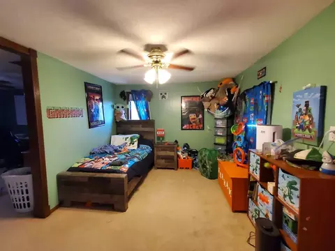 Bedroom - 5001 N Mccarthy Rd, Appleton, WI 54913 photo 4 of 6