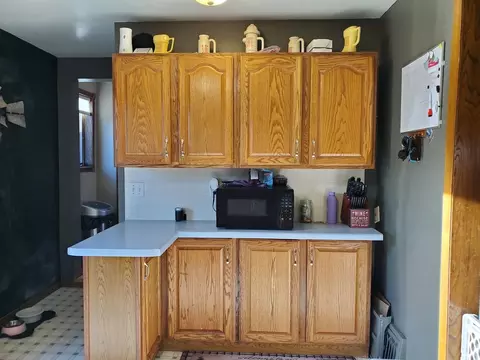 Kitchen - 5001 N Mccarthy Rd, Appleton, WI 54913 photo 4 of 7