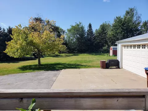 Exterior - 5001 N Mccarthy Rd, Appleton, WI 54913 photo 11 of 20