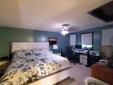 Bedroom - 5001 N Mccarthy Rd, Appleton, WI 54913 photo 1 of 6
