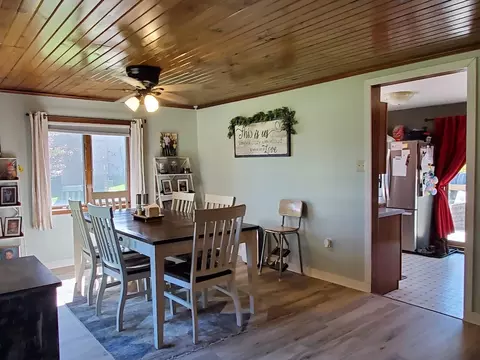 Dining - 5001 N Mccarthy Rd, Appleton, WI 54913 photo 4 of 5