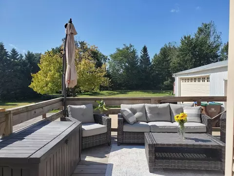 Exterior - 5001 N Mccarthy Rd, Appleton, WI 54913 photo 10 of 20