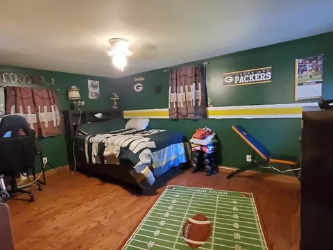Bedroom - 5001 N Mccarthy Rd, Appleton, WI 54913 photo 5 of 6