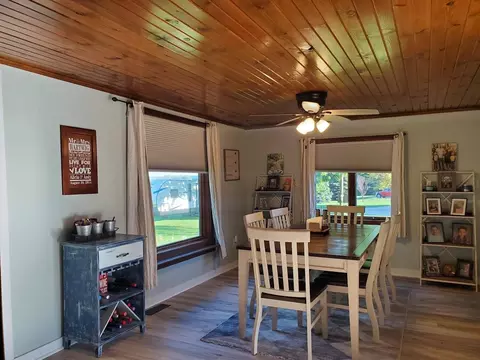 Dining - 5001 N Mccarthy Rd, Appleton, WI 54913 photo 2 of 5