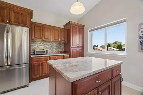 Kitchen - 1121 S Oneida St, Appleton, WI 54915 photo 4 of 5