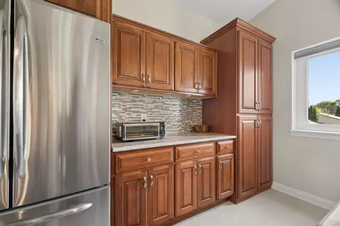 Kitchen - 1121 S Oneida St, Appleton, WI 54915 photo 5 of 5