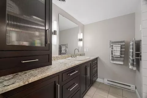 Bath - 1121 S Oneida St, Appleton, WI 54915 photo 2 of 5