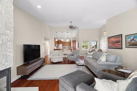Living - 1121 S Oneida St, Appleton, WI 54915 photo 4 of 4