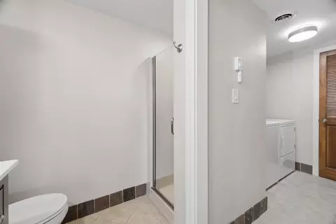 Bath - 1121 S Oneida St, Appleton, WI 54915 photo 5 of 5