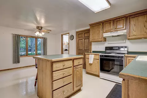 Kitchen - 4939 N Meade St, Appleton, WI 54913 photo 3 of 3