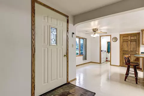 Entry Way - 4939 N Meade St, Appleton, WI 54913 photo 1 of 2