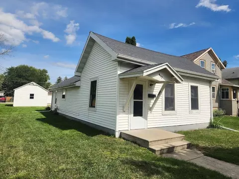 437 Thomas St, Fond Du Lac, WI 54935