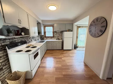 Kitchen - 909 N Mason St, Appleton, WI 54914 photo 1 of 1