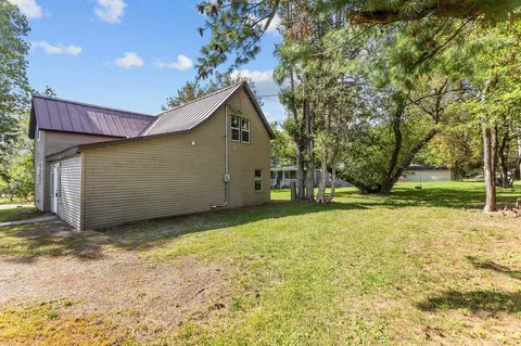 Exterior - 160 Mill Sts, Iola, WI 54945 photo 5 of 8