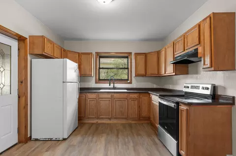 Kitchen - 160 Mill Sts, Iola, WI 54945 photo 2 of 3