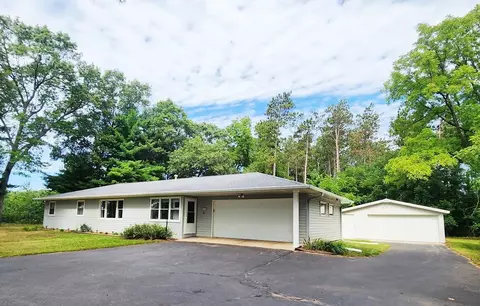 w8392 Cottonville Drive, Wautoma, WI 54982