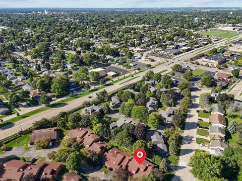 View/Area - 901 E Windfield Pl #B, Appleton, WI 54911 photo 2 of 2