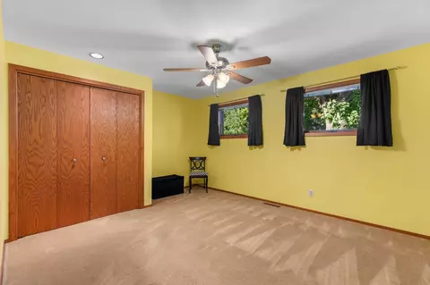 Bedroom - 901 E Windfield Pl #B, Appleton, WI 54911 photo 3 of 7