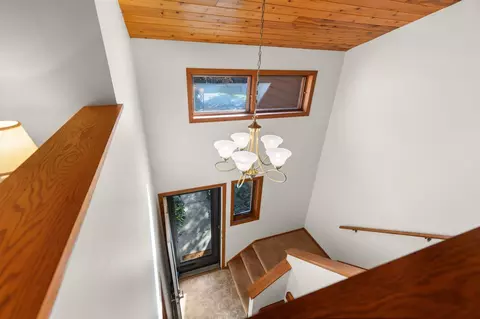 Entry Way - 901 E Windfield Pl #B, Appleton, WI 54911 photo 7 of 8