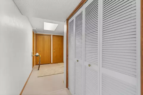 Entry Way - 901 E Windfield Pl #B, Appleton, WI 54911 photo 8 of 8
