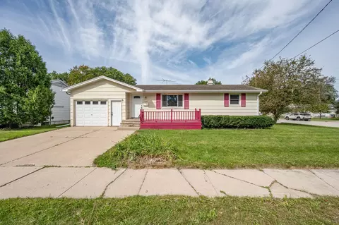 1104 Suydam St, Green Bay, WI 54301