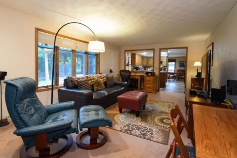 Living - 3316 S White Birch Ln, Appleton, WI 54915 photo 3 of 3