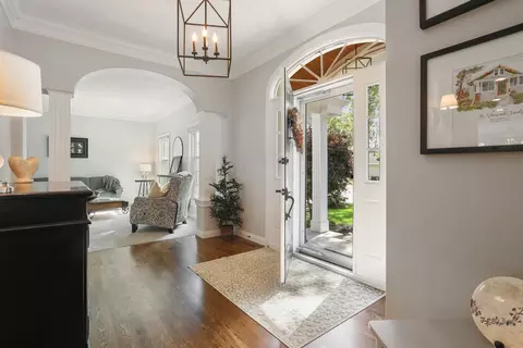 Entry Way - 4116 N Windover Ct, Appleton, WI 54913 photo 1 of 8