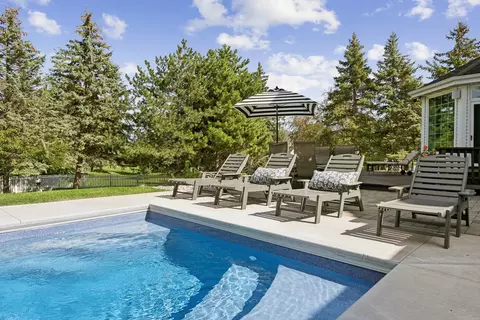 Exterior - 4116 N Windover Ct, Appleton, WI 54913 photo 9 of 11