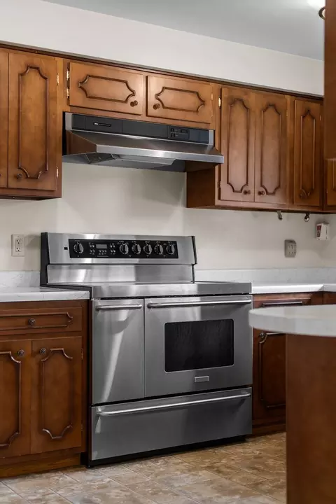 Kitchen - 1229 E Pershing St, Appleton, WI 54911 photo 8 of 12