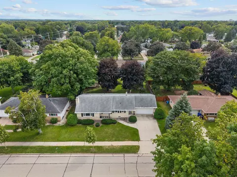View/Area - 1229 E Pershing St, Appleton, WI 54911 photo 6 of 8