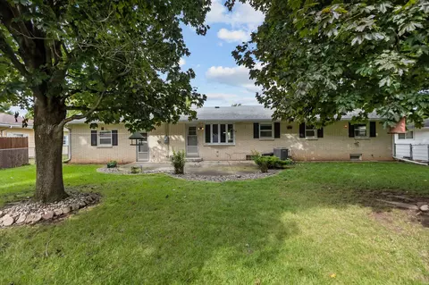Exterior - 1229 E Pershing St, Appleton, WI 54911 photo 7 of 10