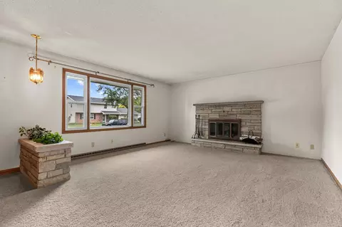 Living - 1229 E Pershing St, Appleton, WI 54911 photo 1 of 4