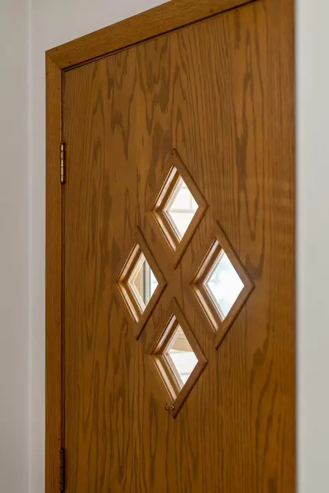 Entry Way - 1229 E Pershing St, Appleton, WI 54911 photo 4 of 7