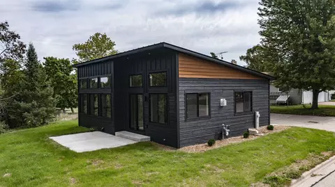206 Lake St, Weyauwega, WI 54983